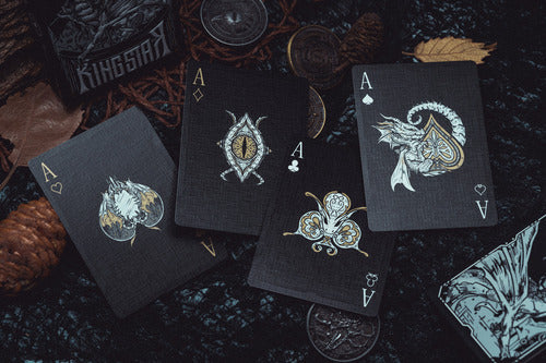 Baraja Words Of Dragons Dragones Uv Holo By King Star Naipe Negro Inglés