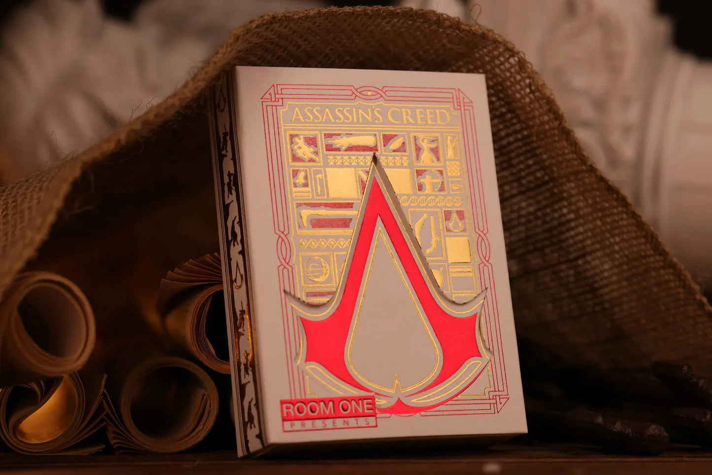 Assassin's Creed Legacy Hidden Blade Room One B/n Blanco Hidden Blade Edition Inglés