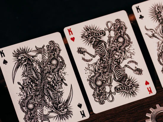 [A PEDIDO] Mortalis Machina - Premium Playing Cards