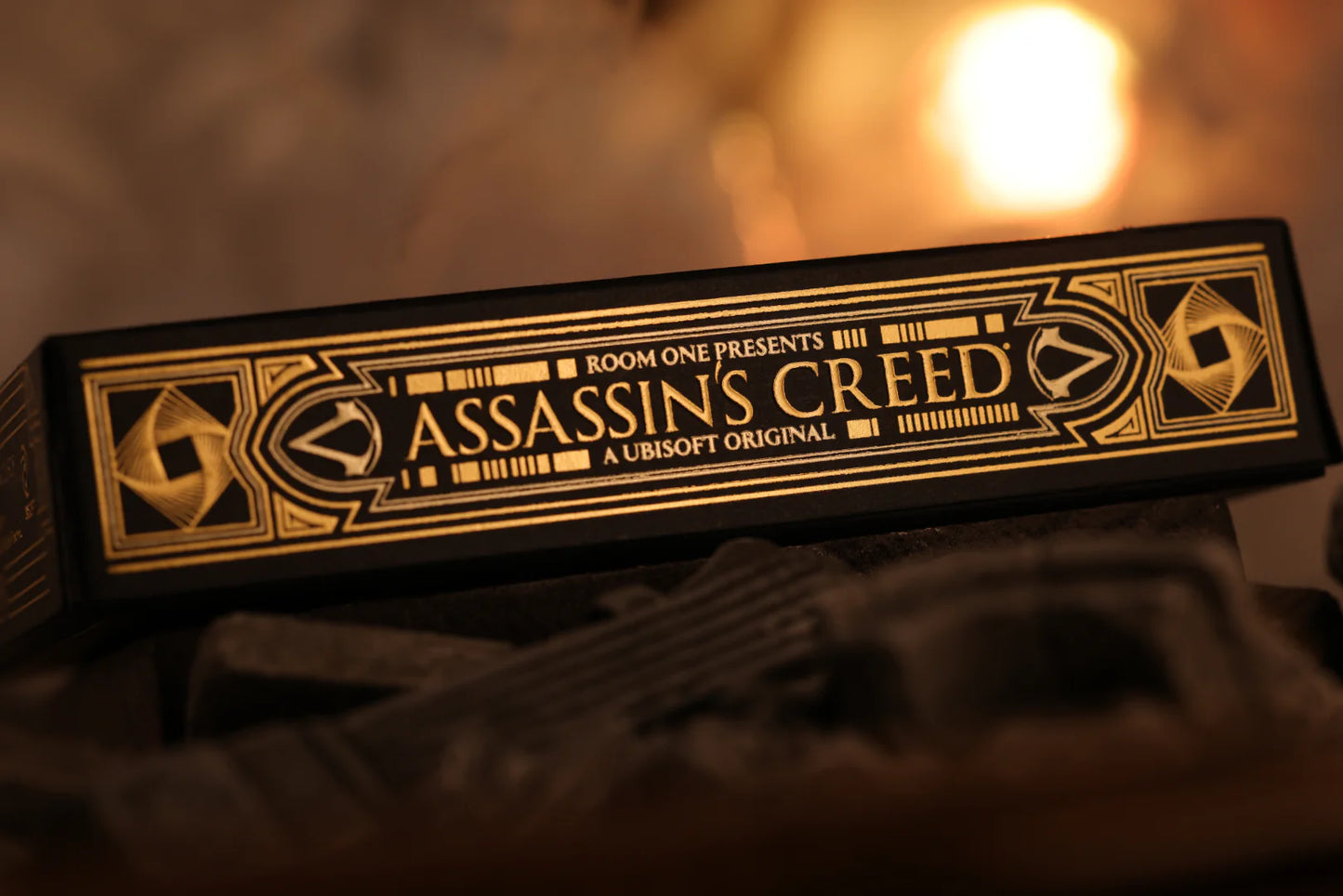 Assassins Creed Dorado Legacy Version 2 Onyx GRANATE (Hidden Blade) by Room one