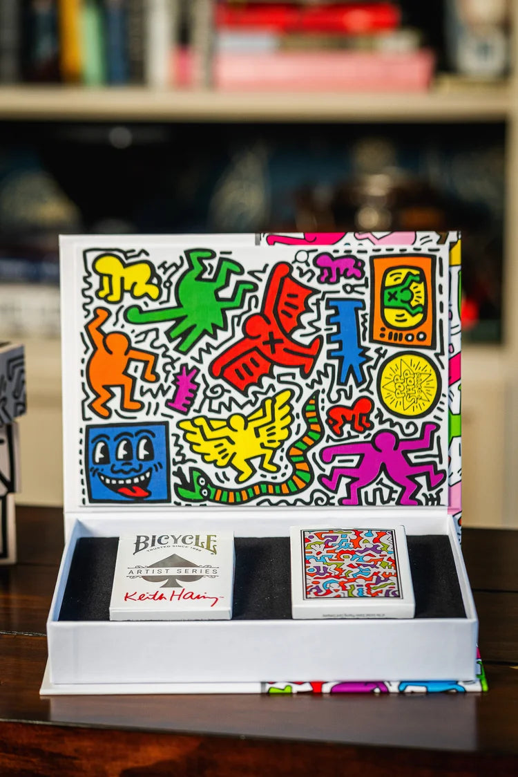 RESERVA Bicycle Artist Series: Keith Haring (Box Set Rojo y Azul)