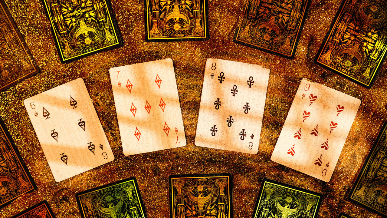 [A PEDIDO] Baraja de cartas de lujo de la mitología egipcia de TCC & Keyhole