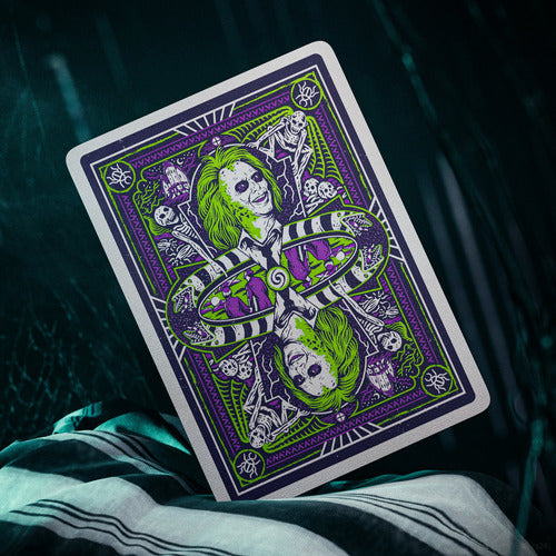 Baraja Beetlejuice By Theory11 Naipe Inglés Premium Poker Violeta Oscuro Inglés