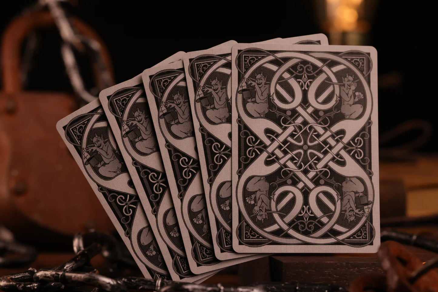 [A PEDIDO] Baraja de cartas El último secreto del mago - Edición de tréboles