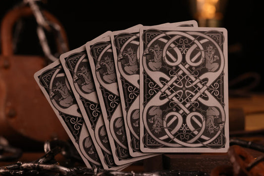[A PEDIDO] Baraja de cartas El último secreto del mago - Edición de tréboles