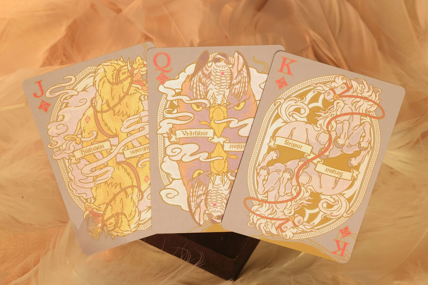 [A PEDIDO] Baraja de cartas Mythic Divide - Edición YGGDRASIL Furia de la Luz