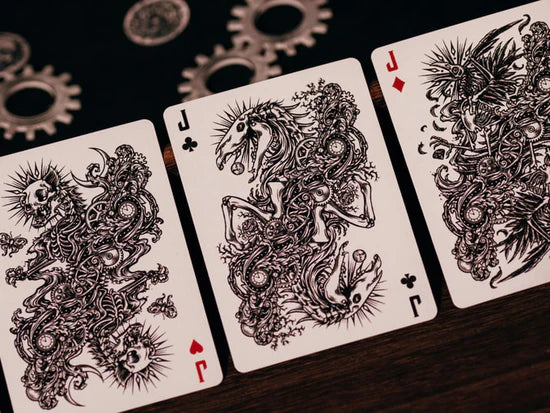 [A PEDIDO] Mortalis Machina - Premium Playing Cards