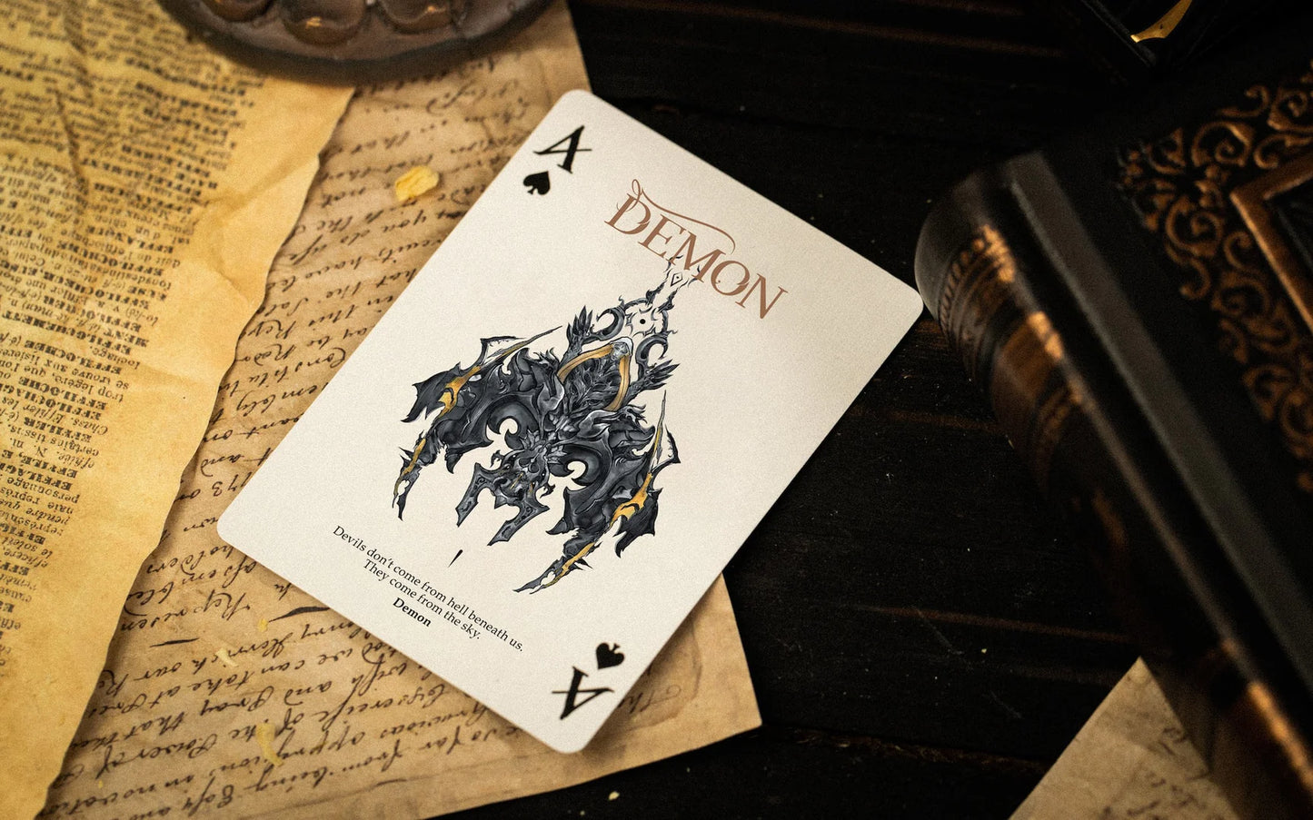 Baraja Demon: GIGANTIC EDITION (Gold Holo)